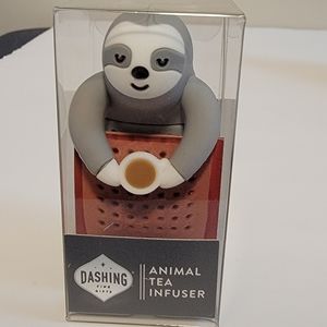 Sloath animal tea infuser new in package dashing